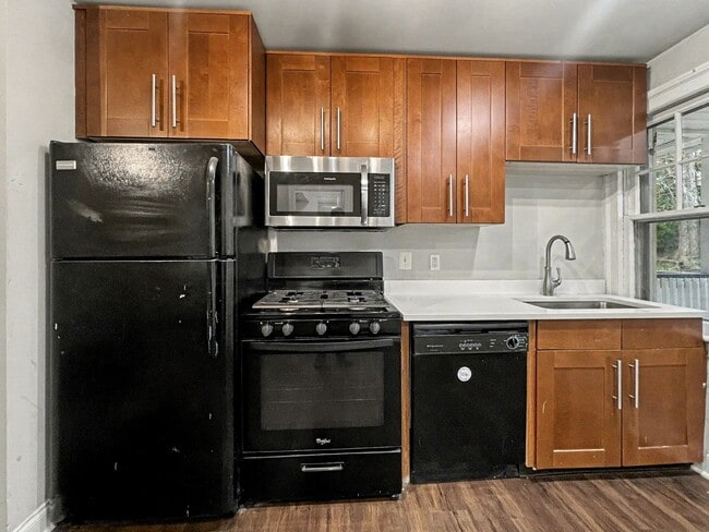 Foto del edificio - 201 N Aberdeen Ave