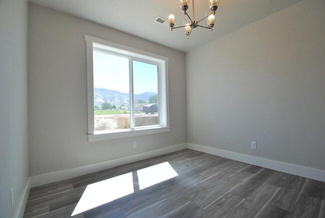 Building Photo - 364 E 2075 N