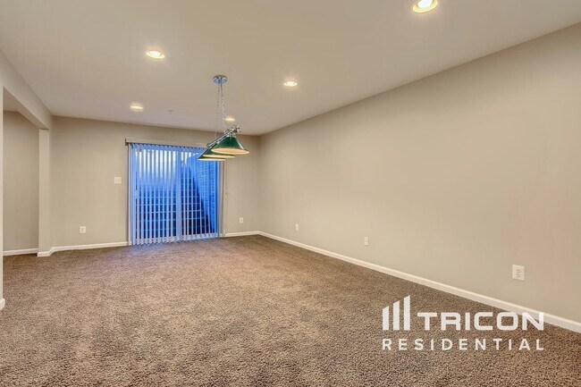 Foto del edificio - 535 Plume Ct