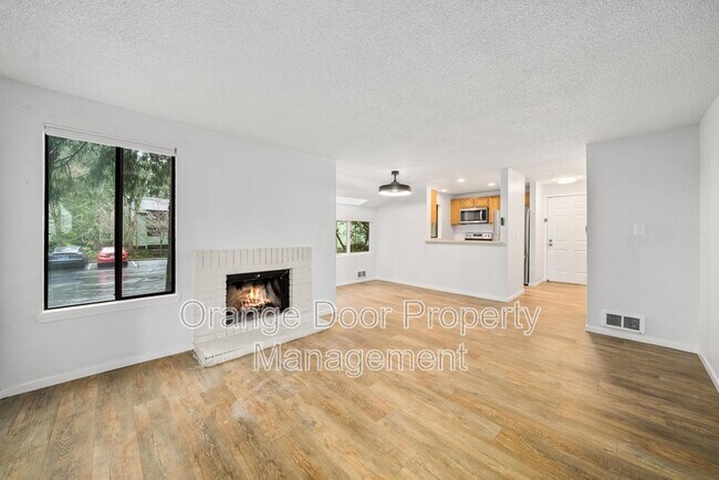 Foto del edificio - 156 S 329th Pl