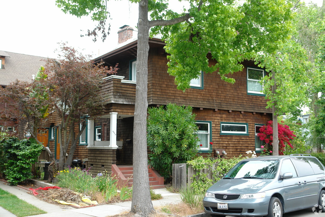 Primary Photo - 2959-2961 Hillegass Ave
