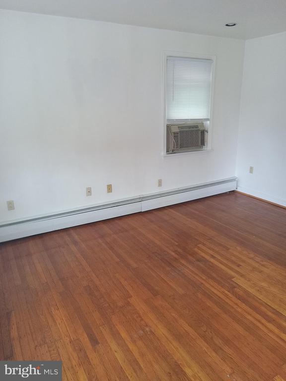 Foto del edificio - 7512 Brentwood Rd