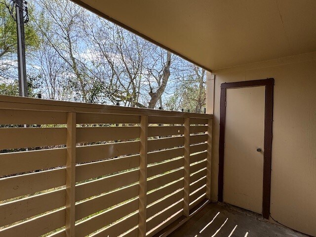 Foto del edificio - 8315 Jorine Dr