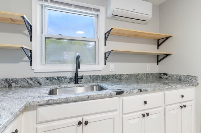 Foto del edificio - Affordable Luxury Apartment Near DC