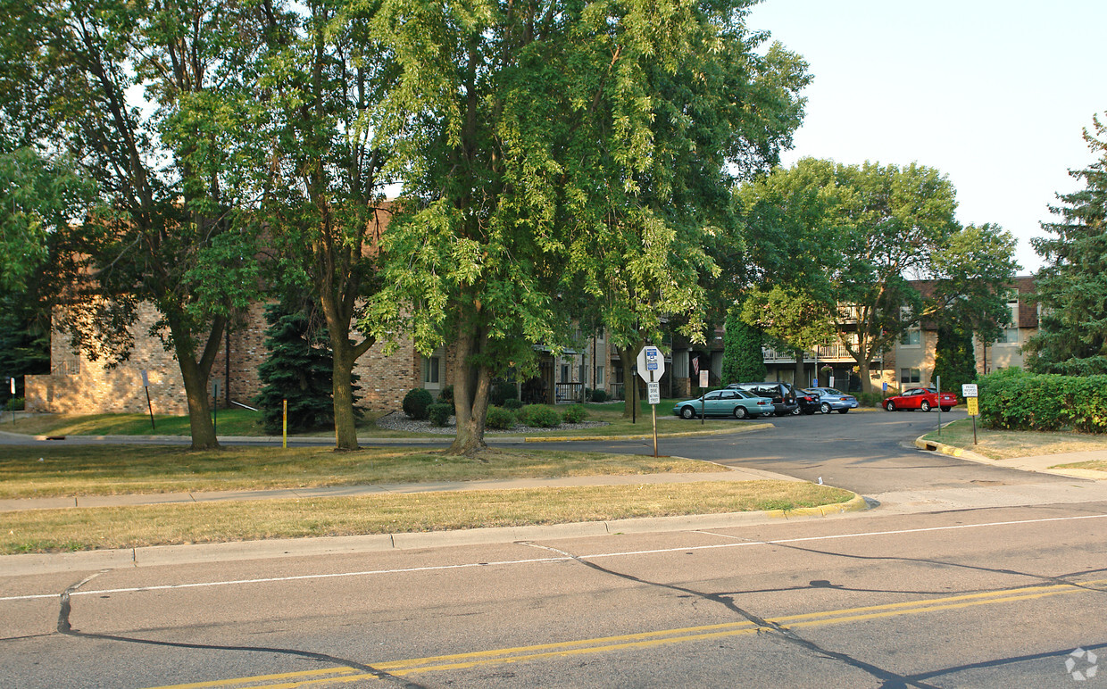 Building Photo - Regency Condominiums