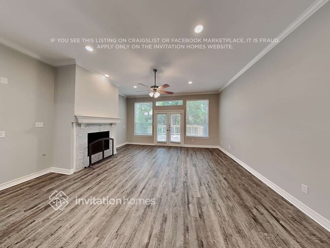 Building Photo - 317 Valiant Dr