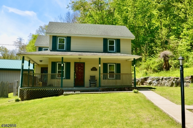 Primary Photo - 2 Woodport Rd