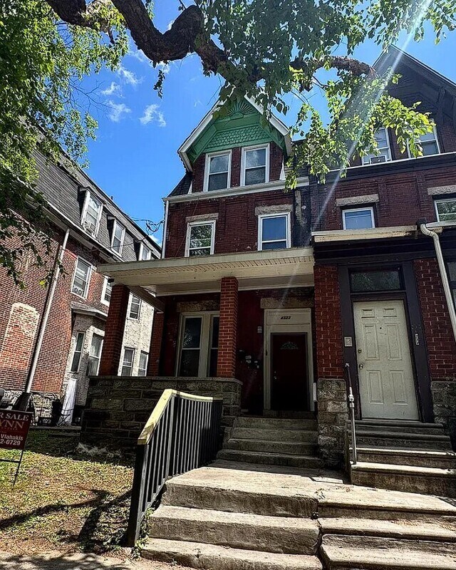 Foto del edificio - 4523 Pulaski Ave