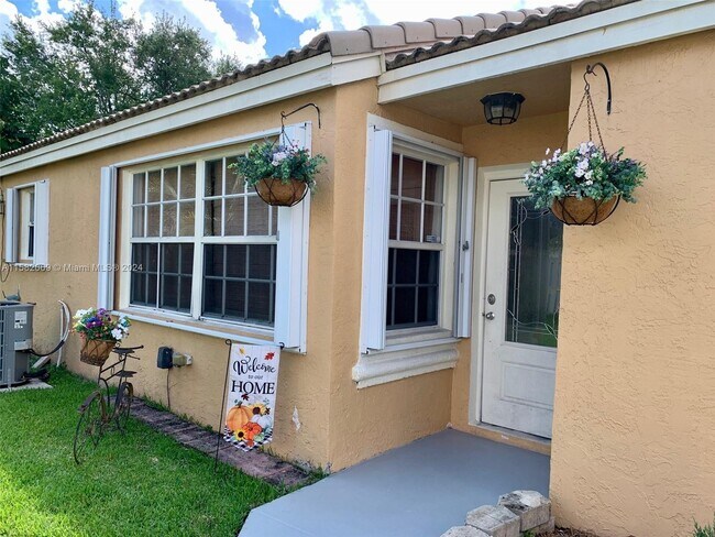 Foto del edificio - 15805 NW 16th St