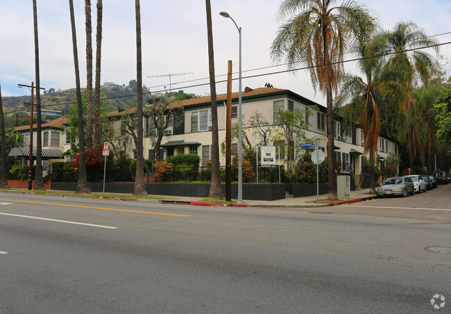 Foto del edificio - Hollywood Plaza Apartments