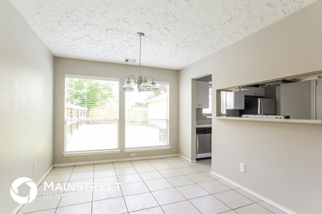 Foto del edificio - 16107 Diamond Ridge Dr