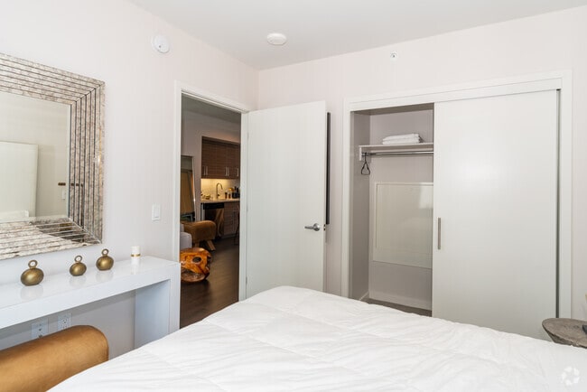Bedroom - 150 Van Ness
