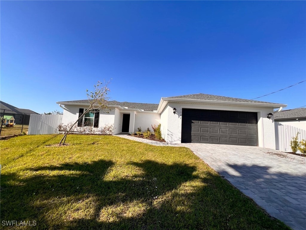 Foto principal - 1107 NE 44th Ln