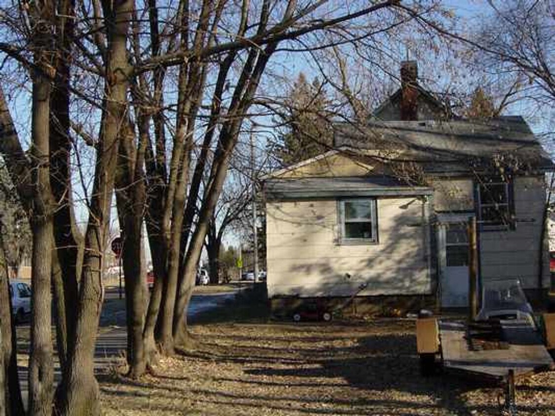 223 S 10th St, Brainerd, MN 56401 House Rental in Brainerd, MN