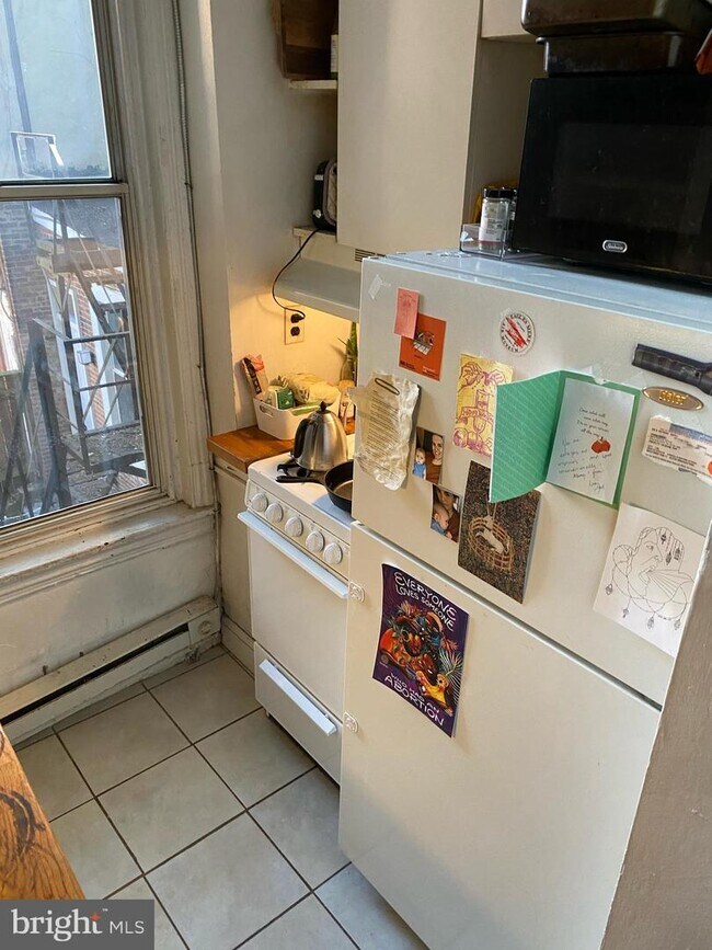 Building Photo - 421 S 15th St