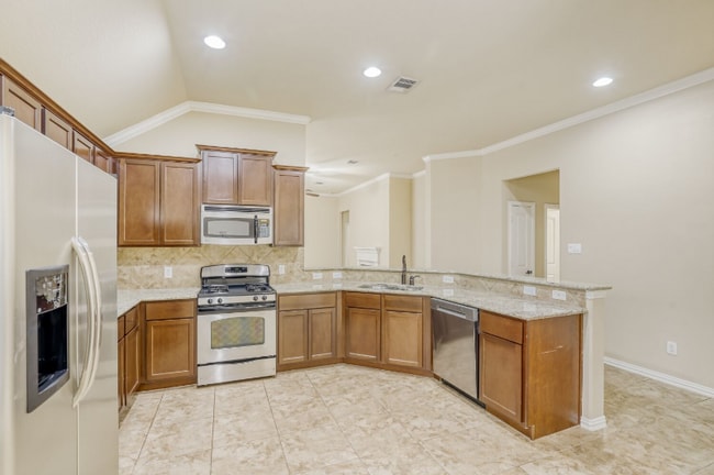 Building Photo - 1921 Autumn Run Ln