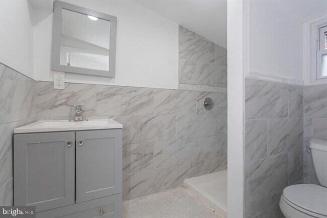Building Photo - 131 N 51st St