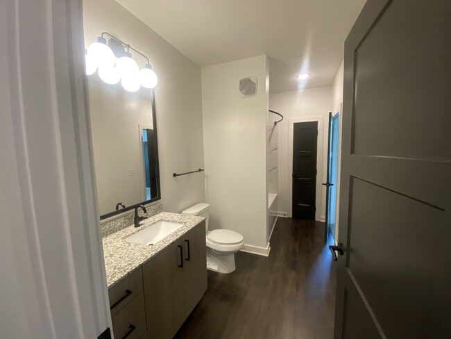 Interior Photo - The Wren Apartments