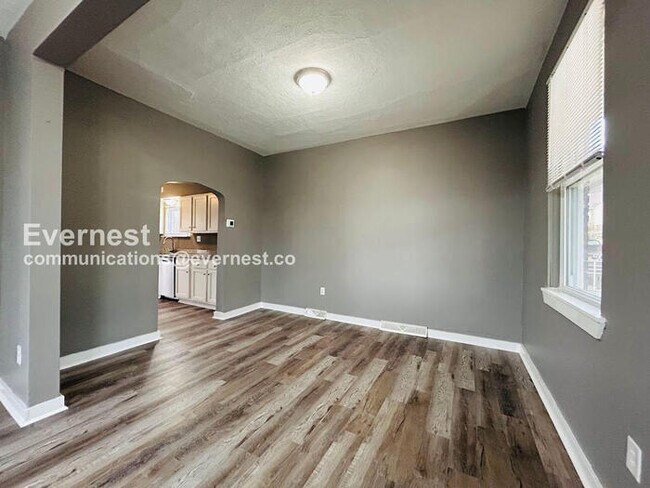 Foto del edificio - 763 Shaw Ave