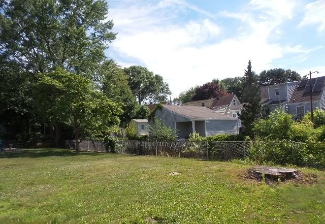 Building Photo - 3 bedroom in Stratford CT 06614