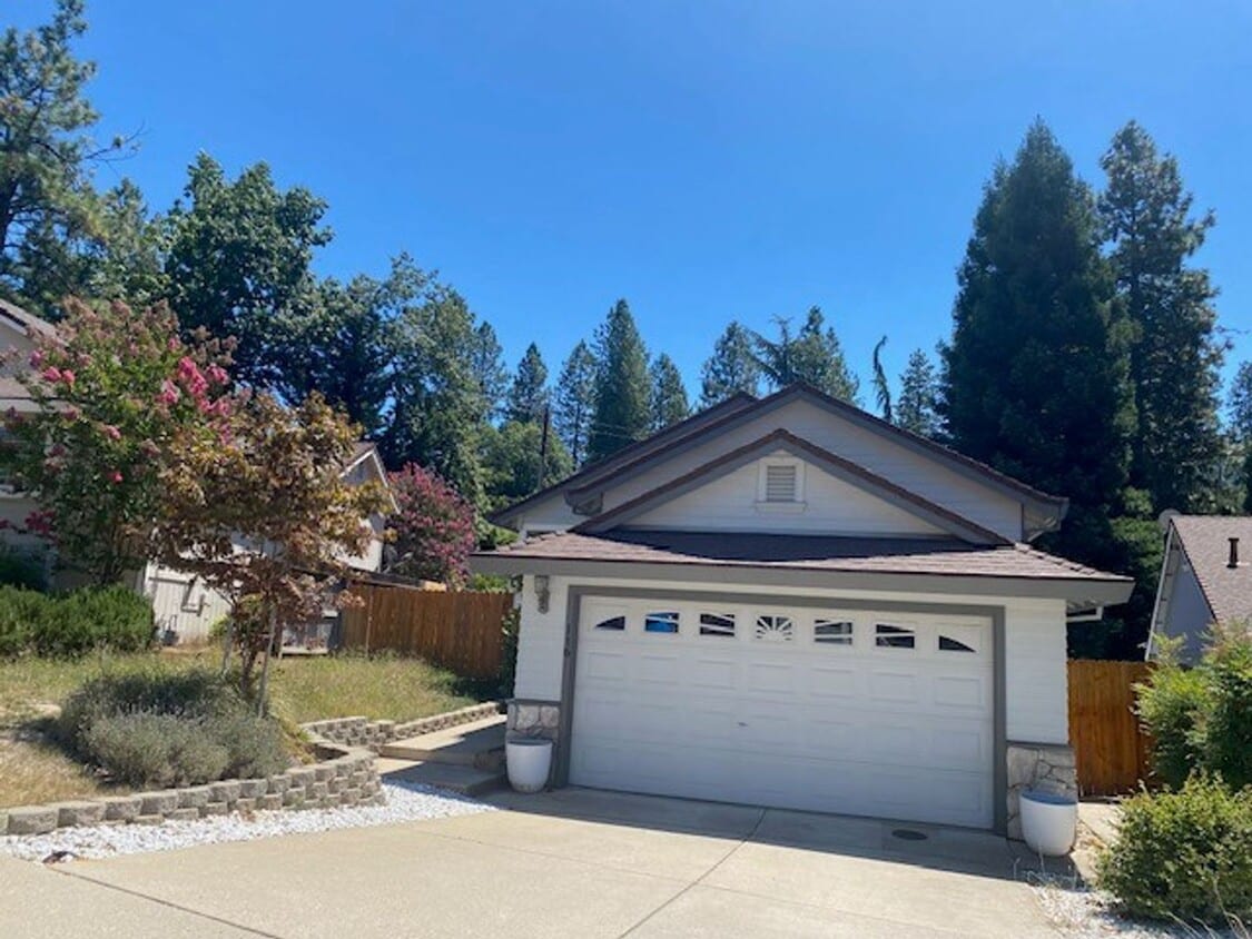 Primary Photo - Immaculate Morgan Ranch Home