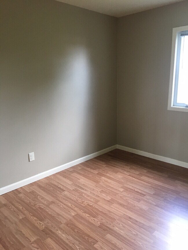 Foto del edificio - 2500 N Cole St