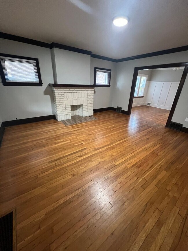 Foto del edificio - 1602 Ridgefield Rd