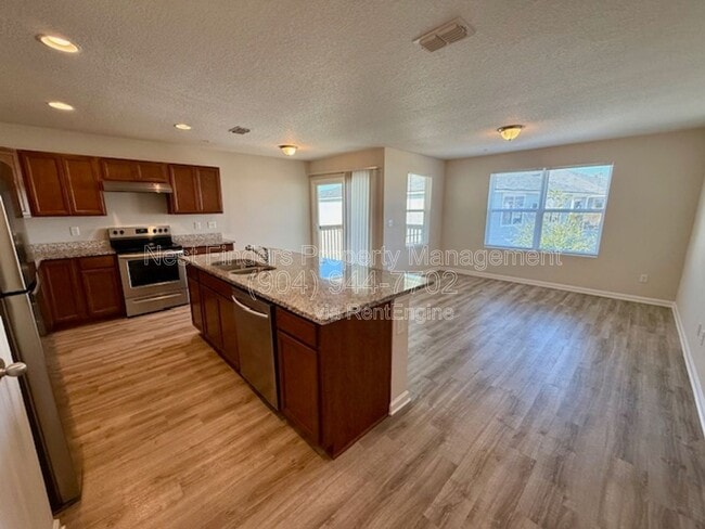 Foto del edificio - 9121 Western Way