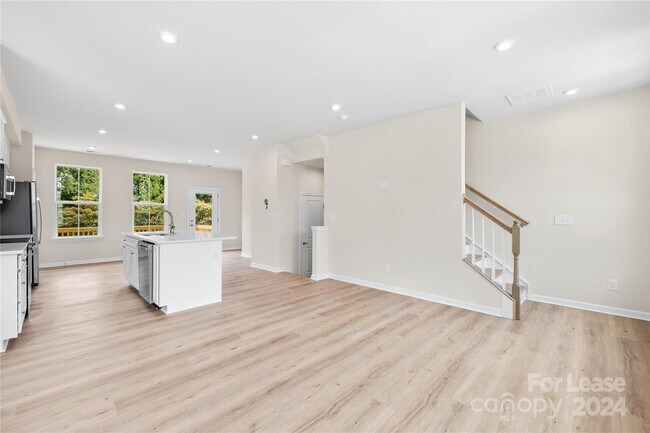 Foto del edificio - 3322 Beeler Ln