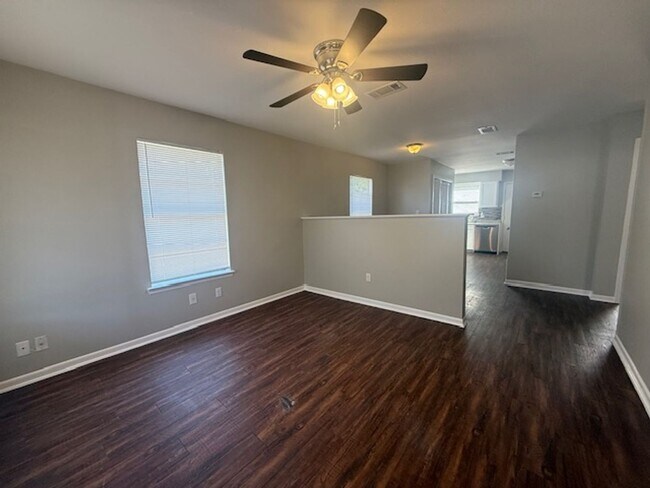 Foto del edificio - Centre-513