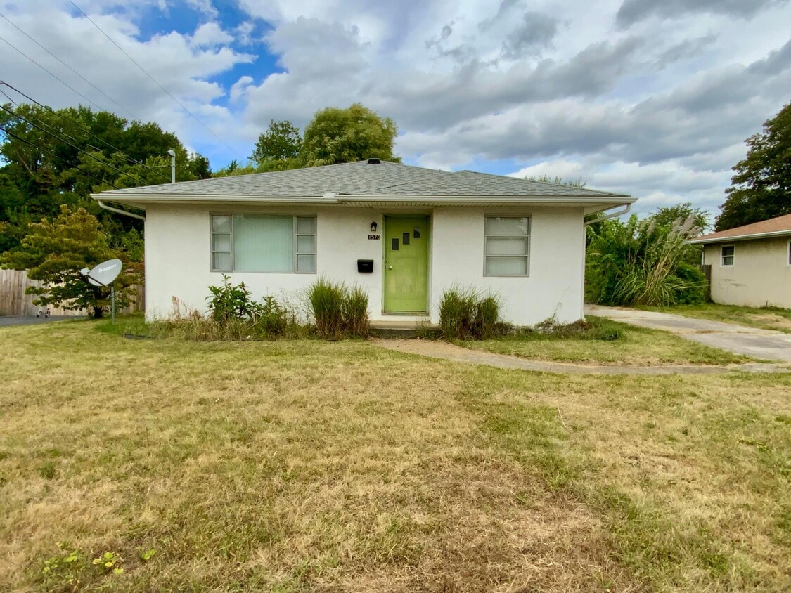 Foto principal - 1570 E Gates St