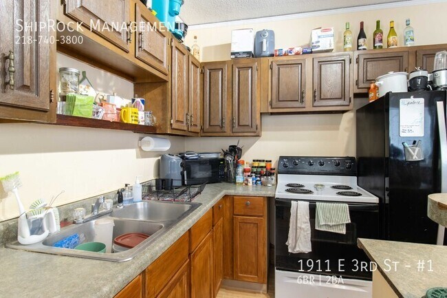 Building Photo - 1911 E 3rd St