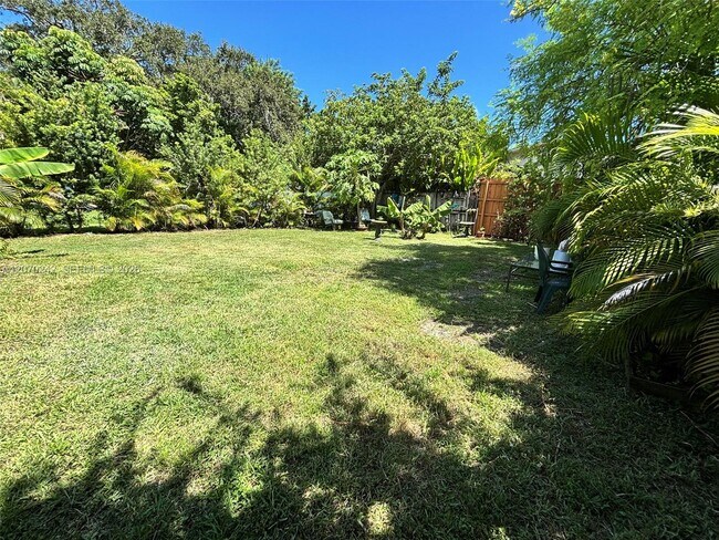 Foto del edificio - 2980 SW 25th St