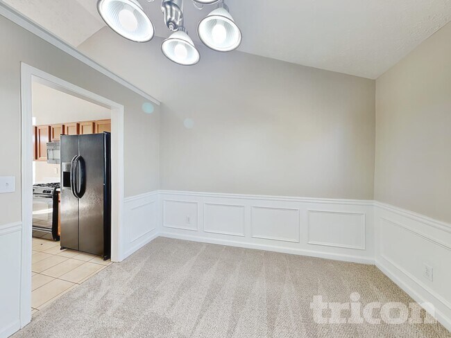 Foto del edificio - 2143 Oakland Farm Dr