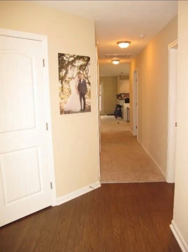 Foto del edificio - 2117 Grove Landing Way