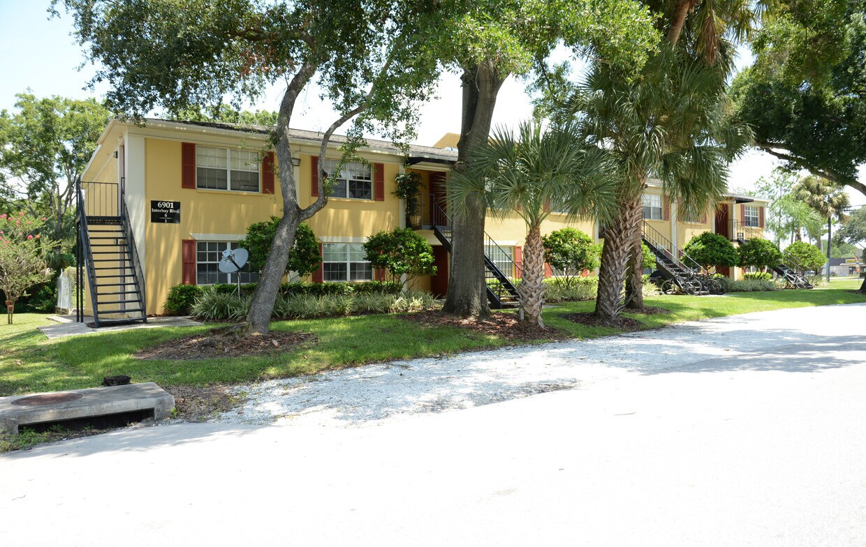 Primary Photo - 6901 Interbay Blvd