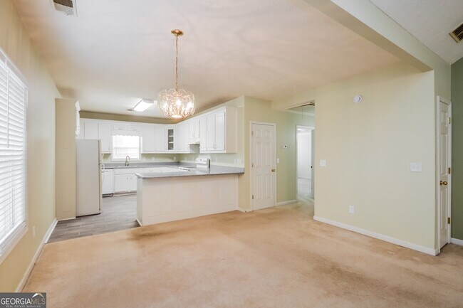 Building Photo - 315 Berkshire Dr