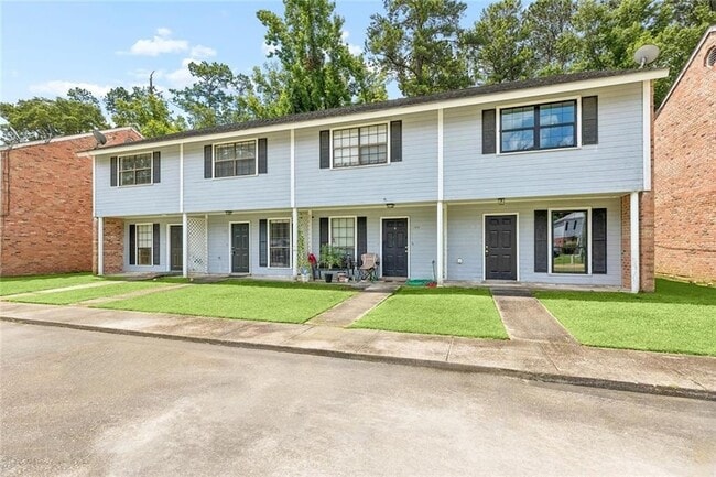 Building Photo - 14578 Honeysuckle Dr