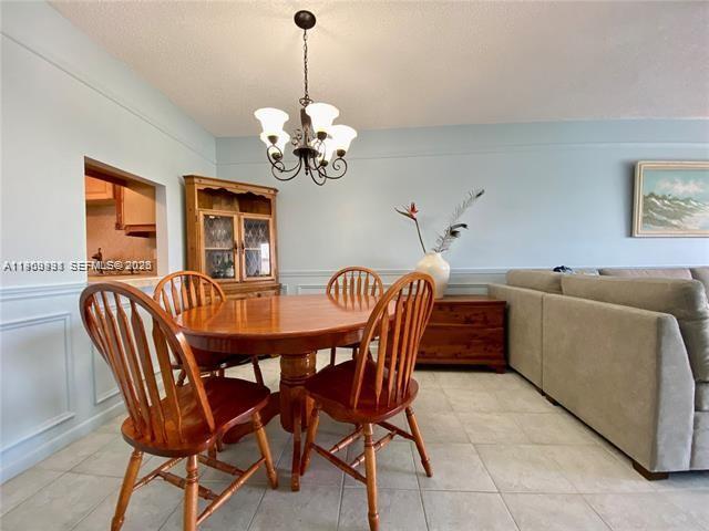 Building Photo - 608 NE 2nd St