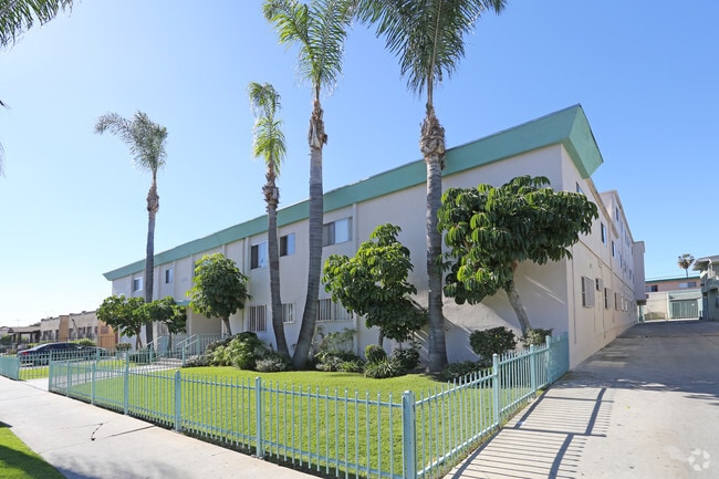 Building Photo - 6119 Brynhurst Ave.