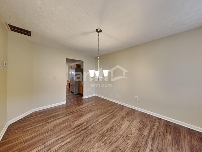 Foto del edificio - 3391 Hard Creek Ln