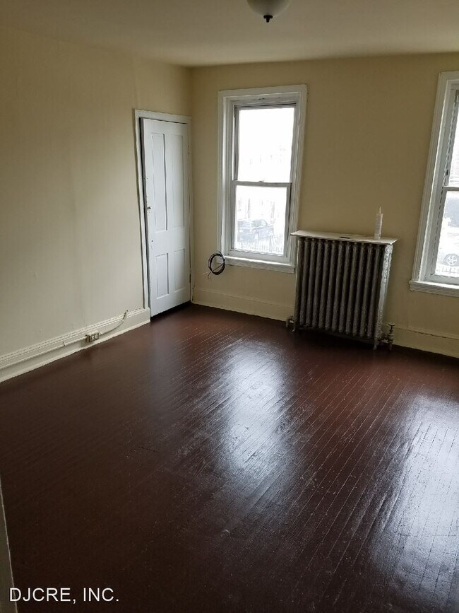 Foto del edificio - 4 br, 1 bath House - 1454 S. Chadwick Street