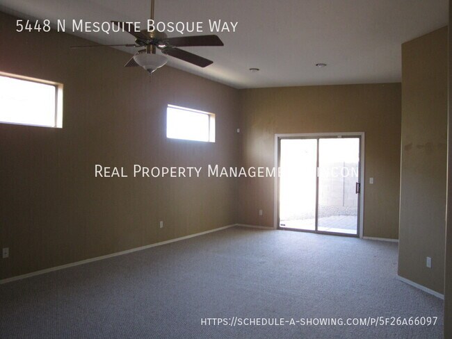 Foto del edificio - 5448 N Mesquite Bosque Way