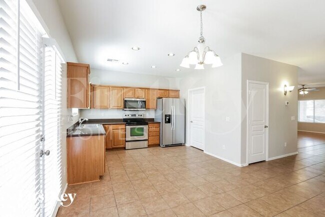 Building Photo - 1229 East Country Crossing Way