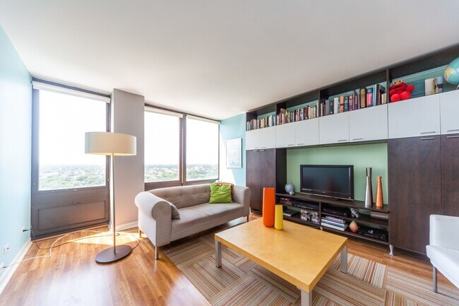 Foto del edificio - 5320 N Sheridan Rd