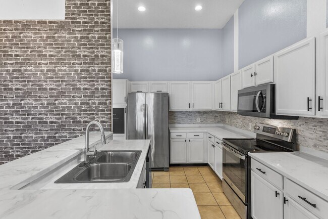 Foto del edificio - 13046 Island Breeze Ct