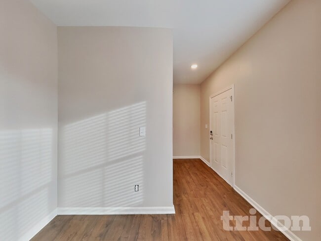 Building Photo - 803 Springtooth Dr