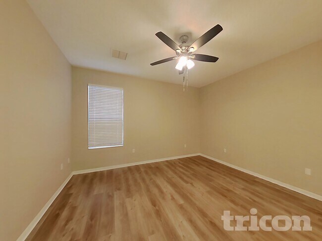 Foto del edificio - 3455 Oak Brook Ln