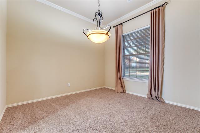 Foto del edificio - 305 Parkhurst Ln