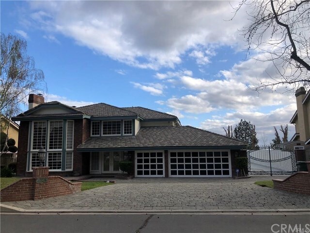 Primary Photo - 8065 Thoroughbred St